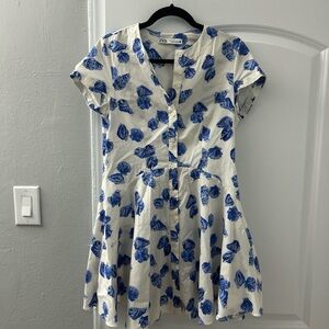 Zara Cream and Blue Patterned Top